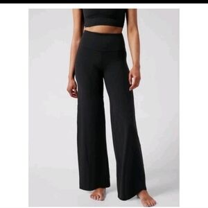 Athleta Elation Wide Leg Pant Medium NWT